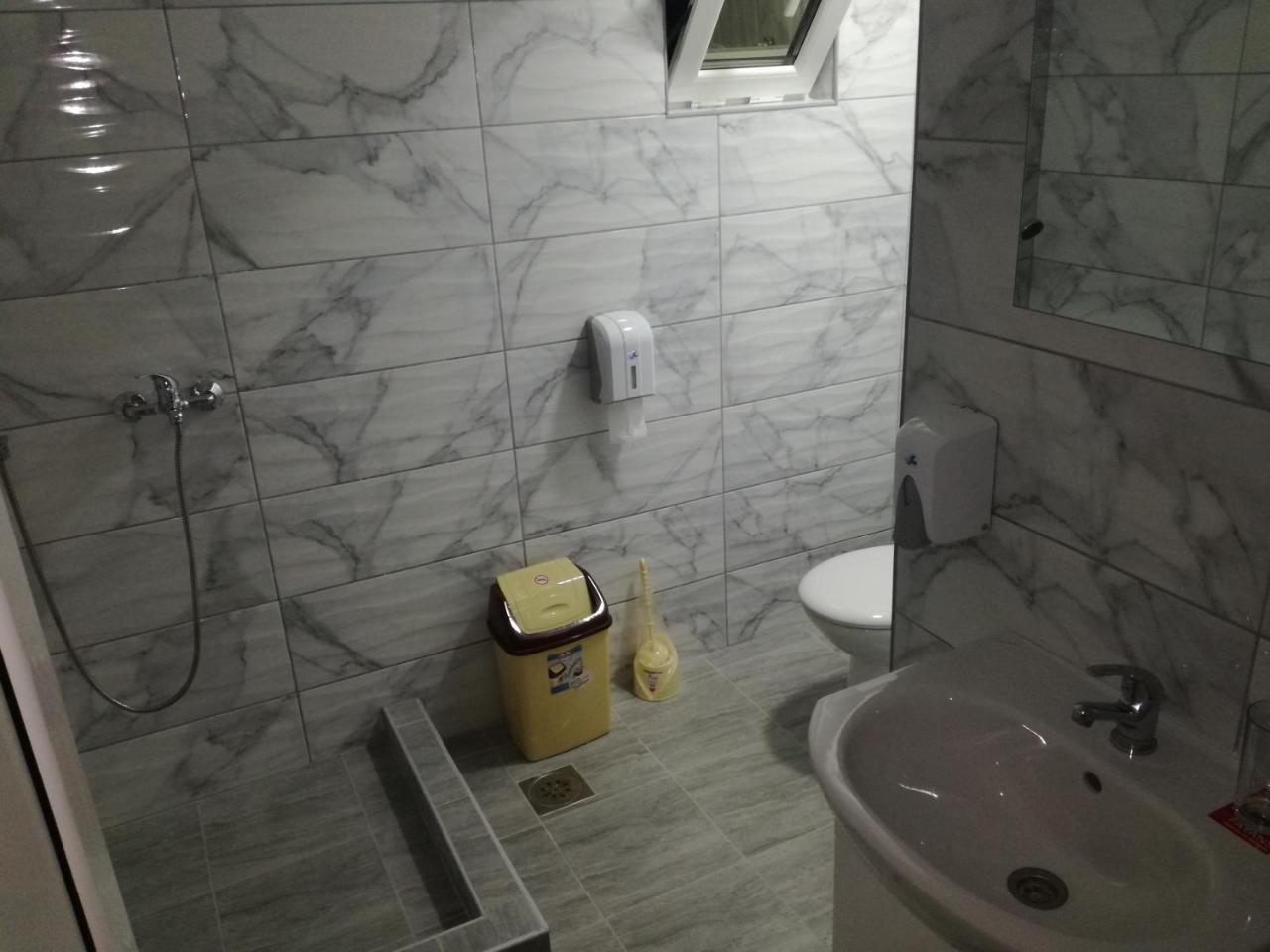 Hostel „Ж" Gradsko Luaran gambar